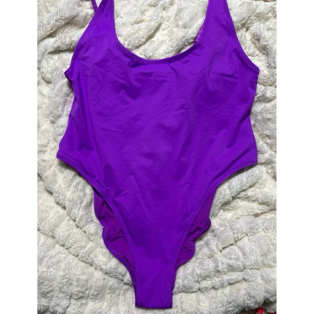 Signature Swim Scoop Neck Violet 4x